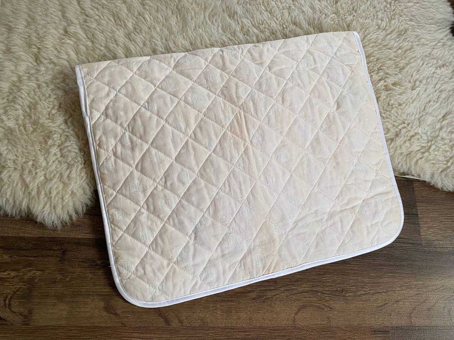 Велика стьобаная бавованова косметичка органайзер від Christian Dior.