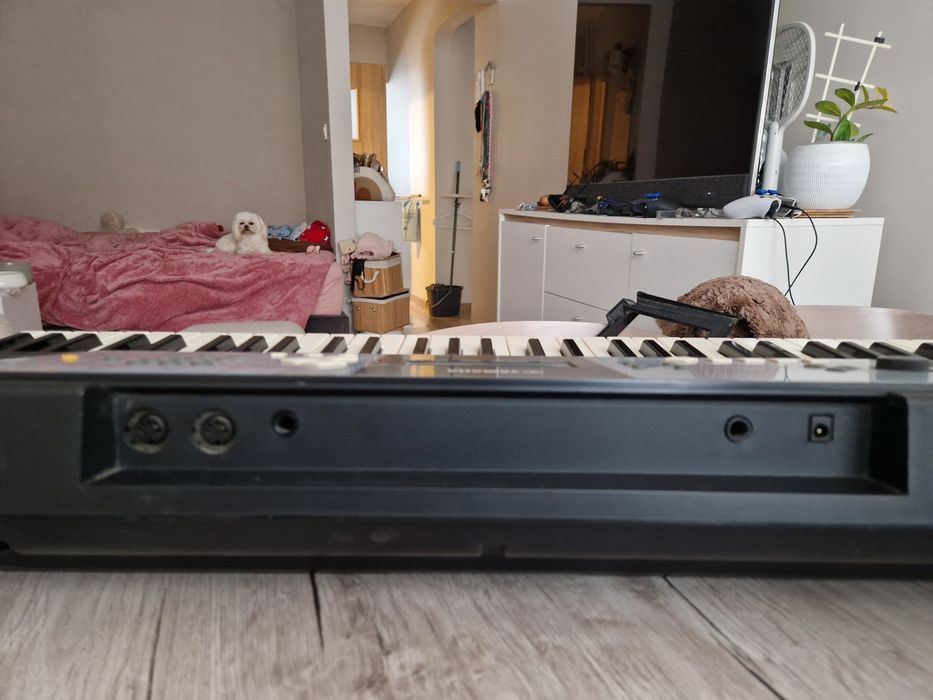 Keyboard Yamaha PSR-E233 | Stan idealny + zasilacz i pulpit