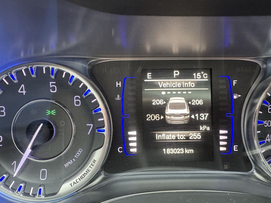 Продам Chrysler 200 2015 рік 2.4і