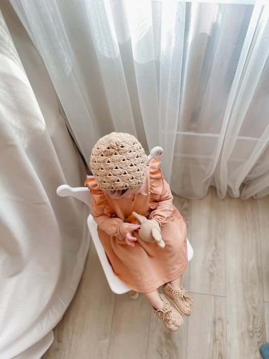 Набір , пінетки та чепчик