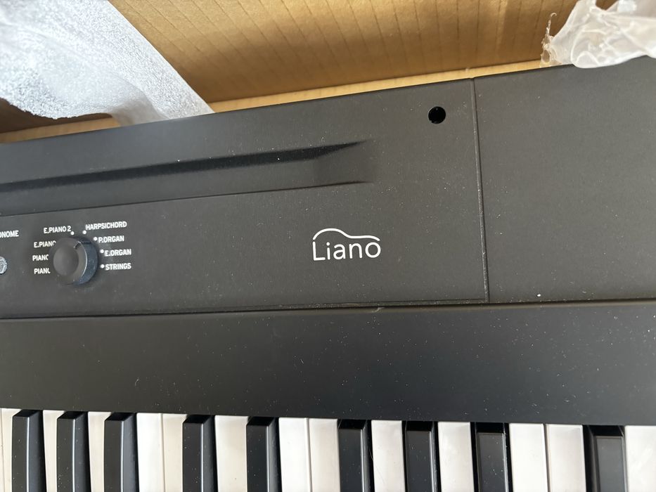 Keyboard KORG stan idealny