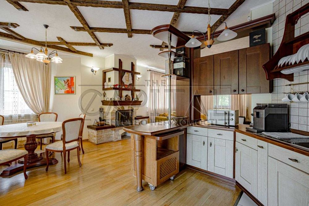 Оренда автономного будинку Козин 600 м2 3 пов, гараж, басейни, генерат