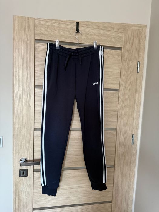 Spodnie dresowe Adidas, nowe