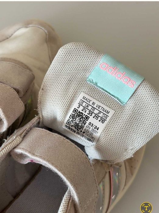Дитячі кросівки Adidas 35 розмір