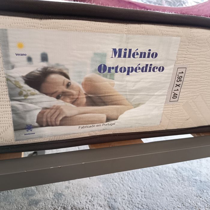 Cama de Casal estrado estrutura com colchão ortopédico
