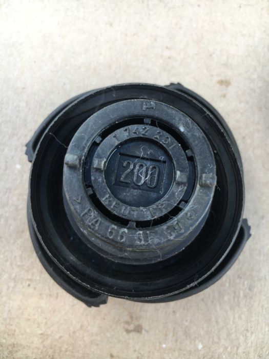 Кришка розширювального бачка BMW E39.Е34.Е36.Е46.Е30.Е53.Е60 Оригінал