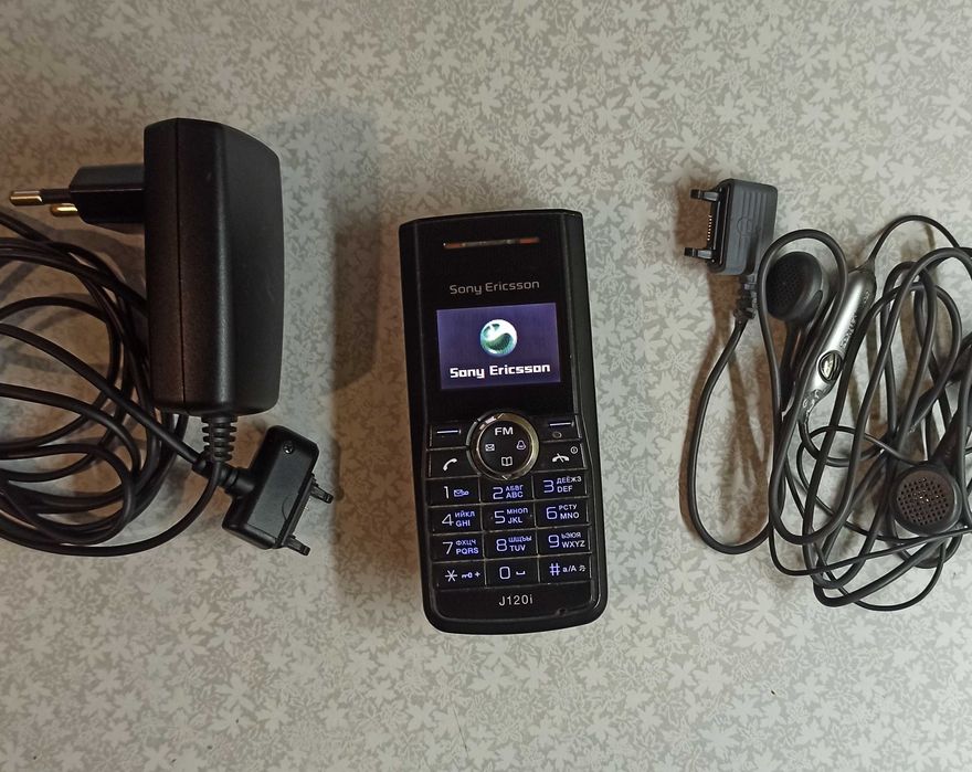 телефон Sony Ericsson J120i