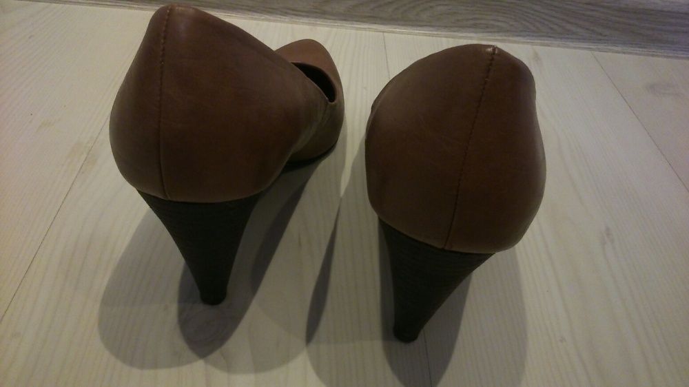 Szpilki brudny róż 40