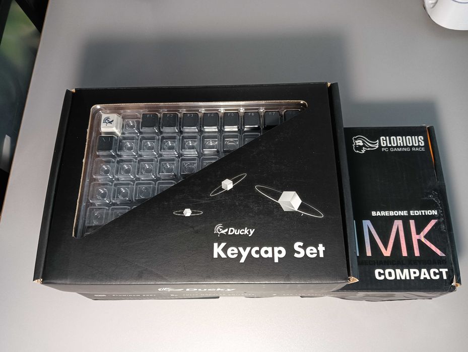 Teclado Gaming Glorious GMMK Compact 60% ISO (Gateron G Pro 3.0 Yellow | Layout PT)