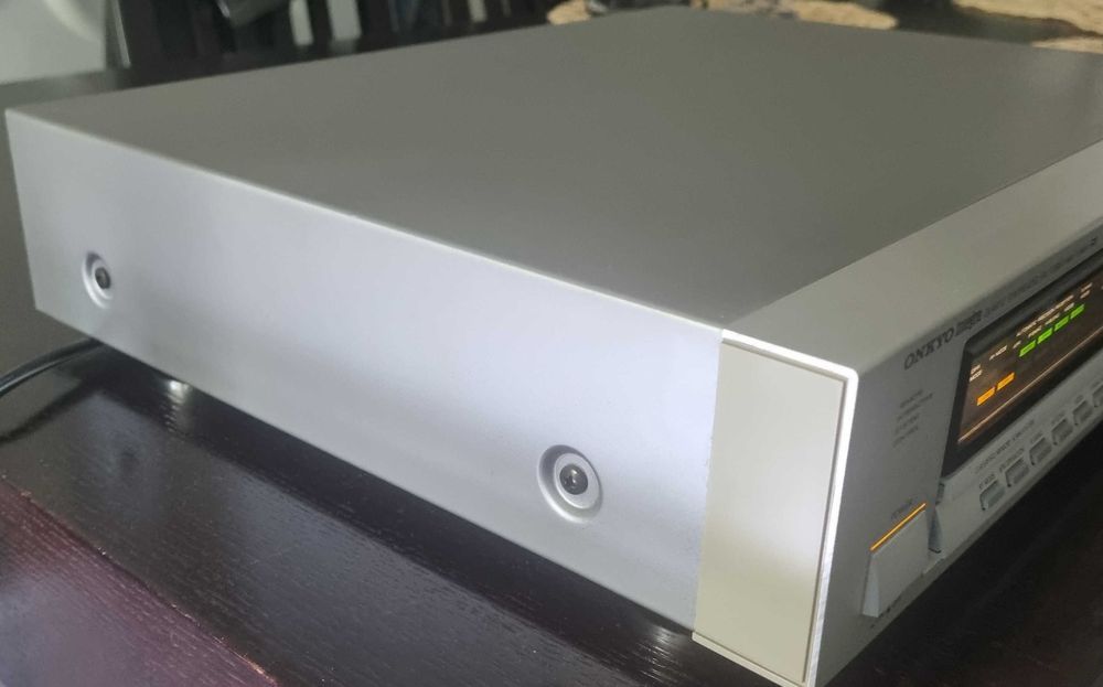 Tuner Onkyo Integra T-4650