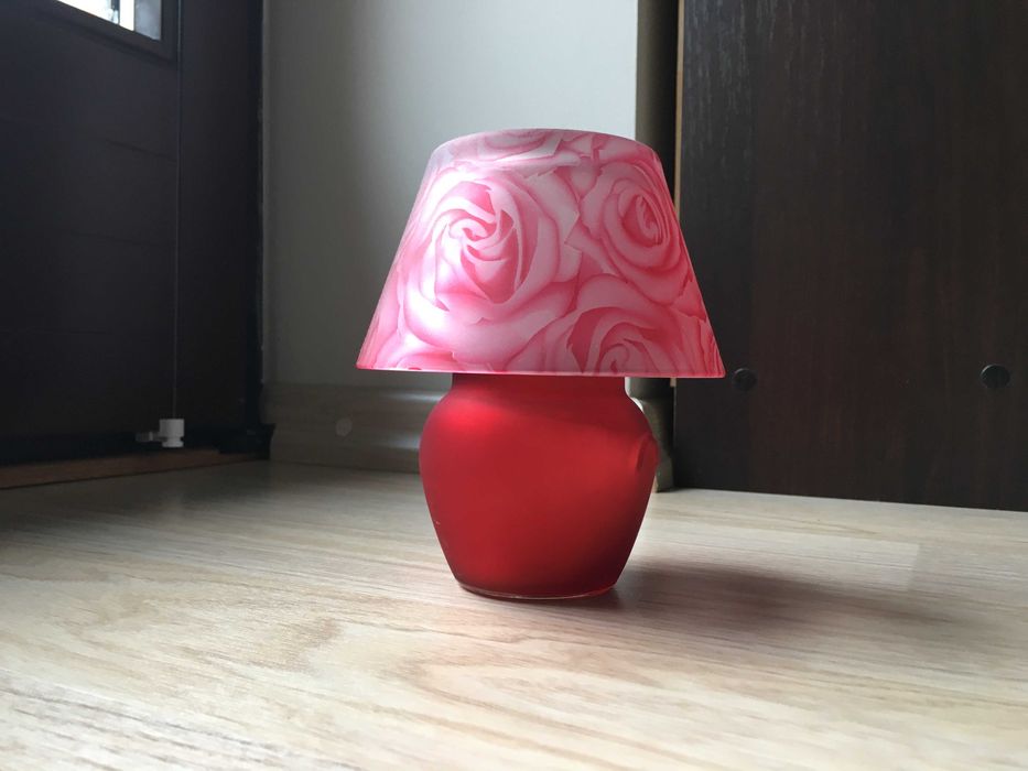 Świeczka świeca lampion czerwony szklany kinkiet ozdobny w kwiaty