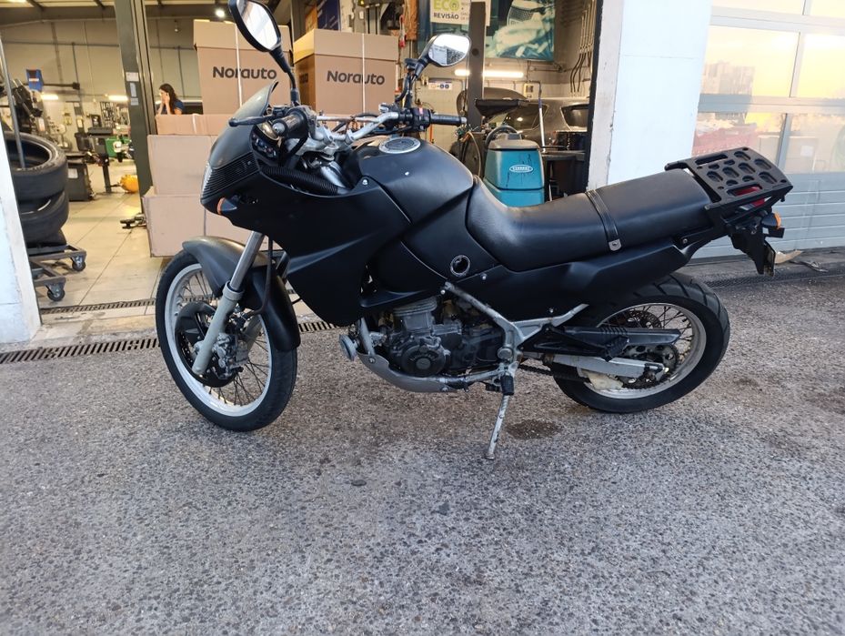 Kawasaki kle 500 mota