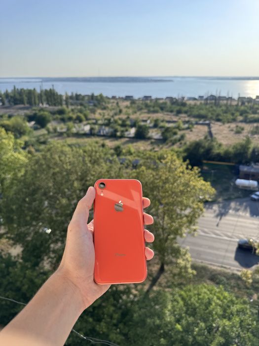 Продаю Айфон xr 64gb