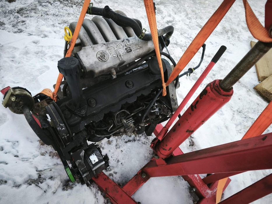 Silnik 2.4 w całości