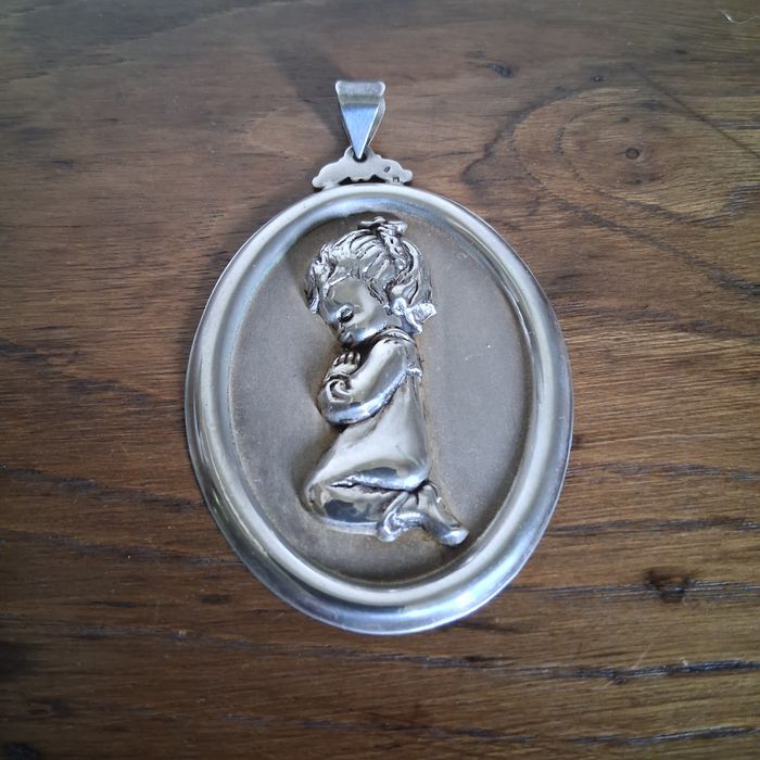 Medalha Menina em Prata