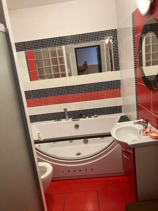 Wynajmę trzy pokoje