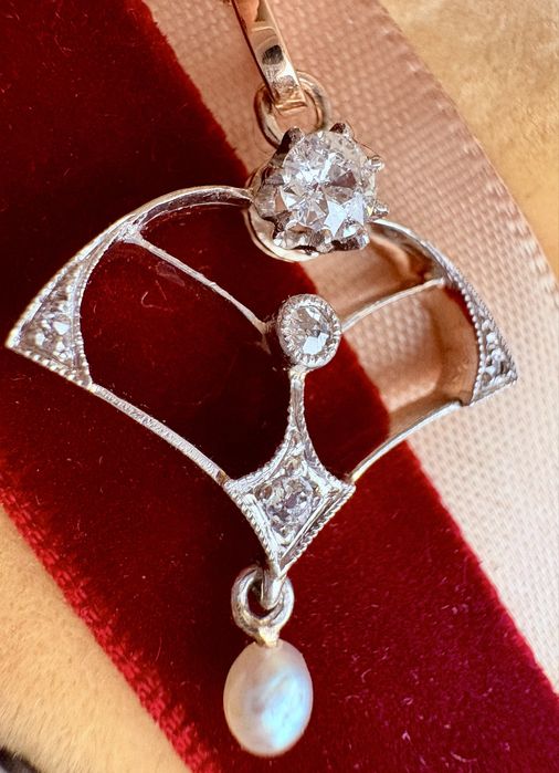 Art Deco Wisiorek Platyna Złoto 14 Brylanty 0.26 ct Perła Wycena 2.7 g