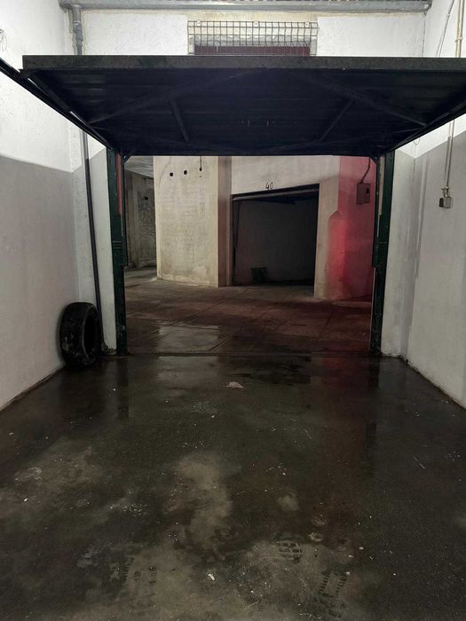 Garagem Fechada - Av. Vasco da Gama.