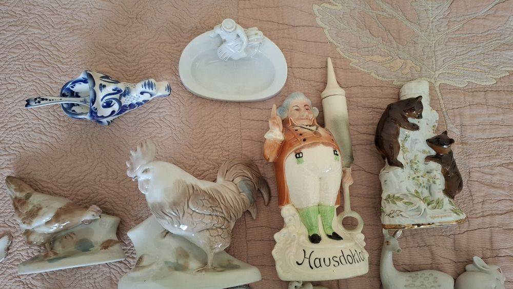 Статуєтки фарфор,метал.