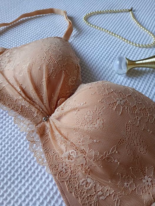 biustonosz marki Konrad Lingerie roz. 70E