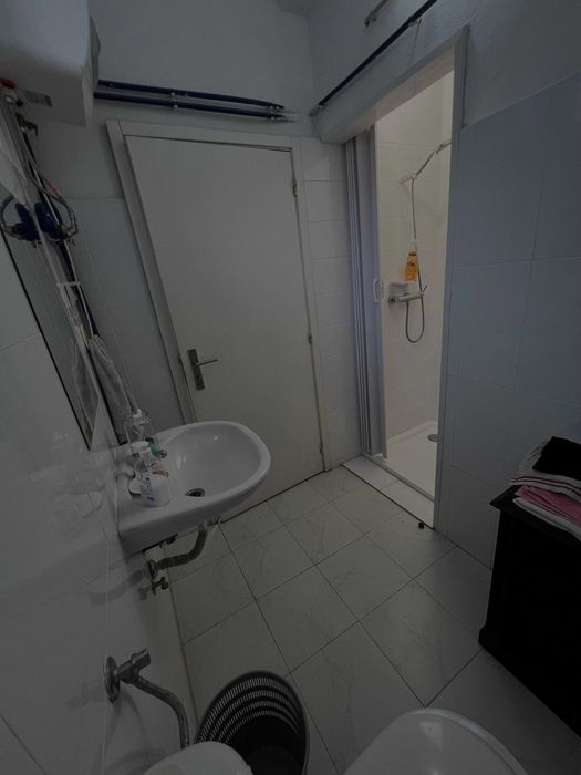 Quarto para arrendar