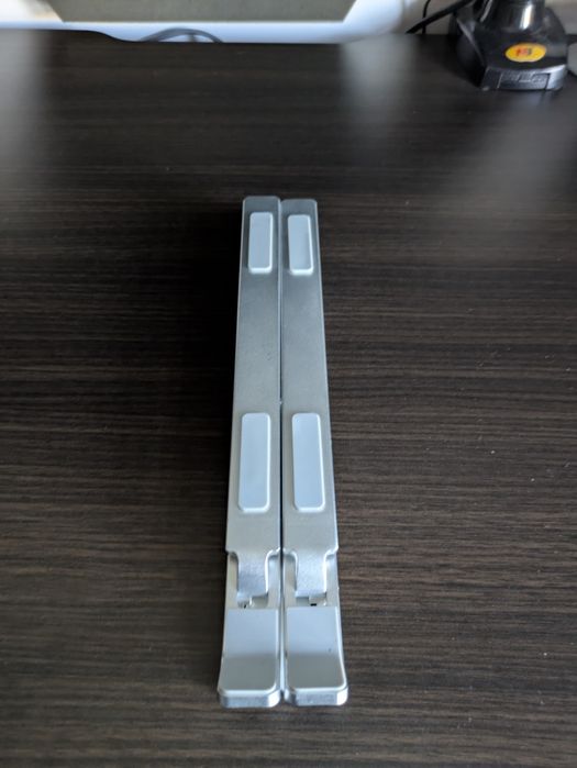 Stojak nożycowy pod laptop