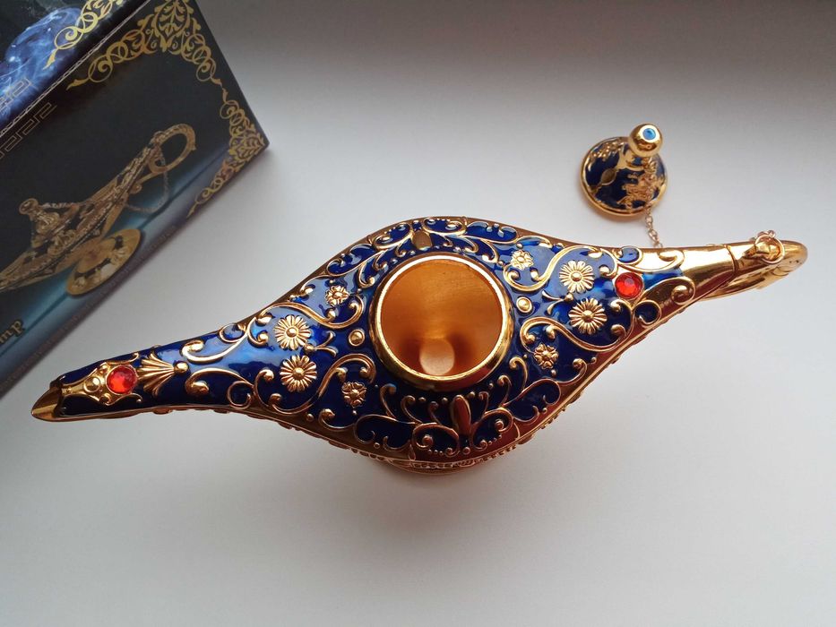 Восточная лампа Аладдина для украшения интерьера