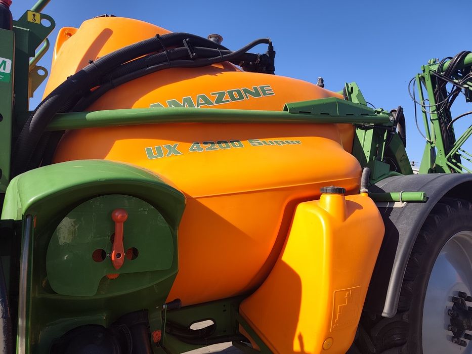 Opryskiwacz Amazone Ux 4200 Super. Stan jak Nowy.GPS