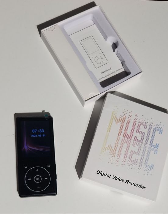 MP3-плеєр Bluetooth з FM-радіо та рекордером 64 ГБ (M3)