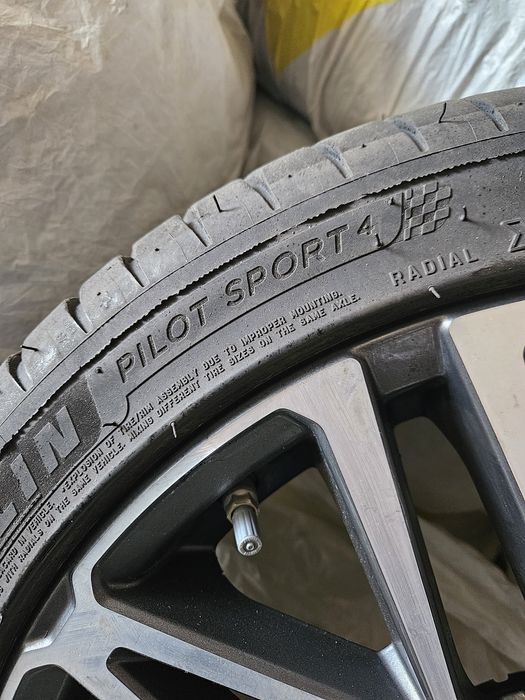 Opony letnie  Michelin  plus felgi aluminiowe