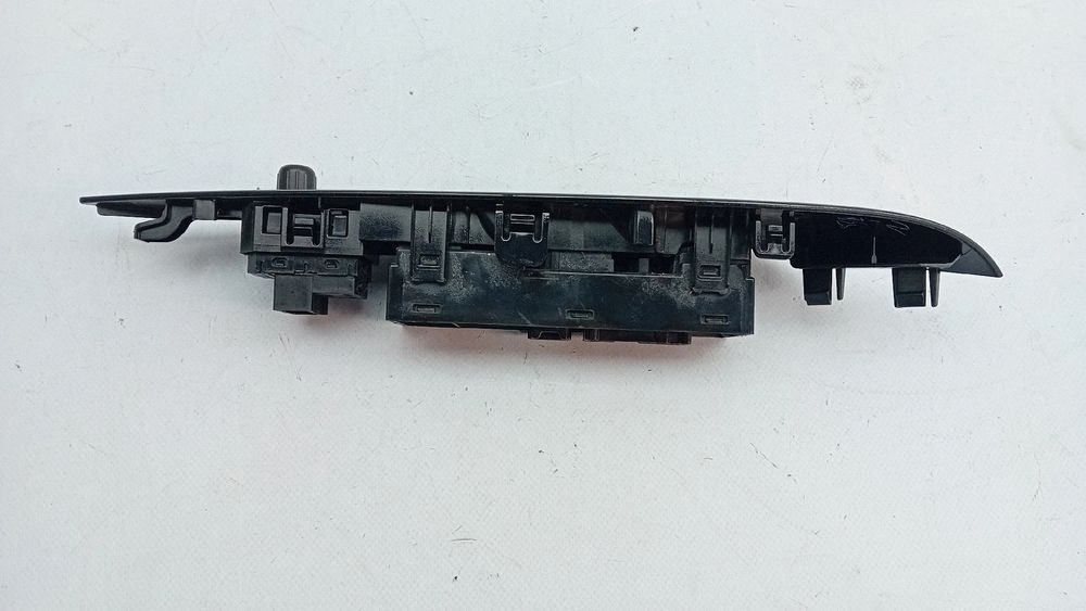 Comando / botão / interruptor vidros frente esquerdo NISSAN Leaf EV (Z