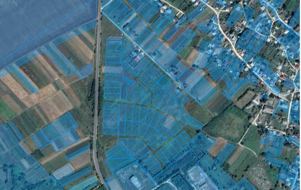 Продам земельну ділянку в с. Староміщина. Площа ділянки 0,1973 га.