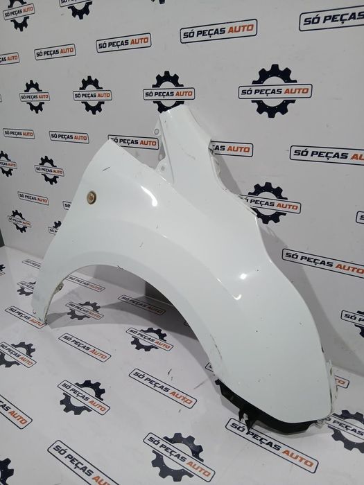 GUARDA LAMAS DIREITO BRANCA FORD TRANSIT CONNECT 1.5TDCI ANO: 2017