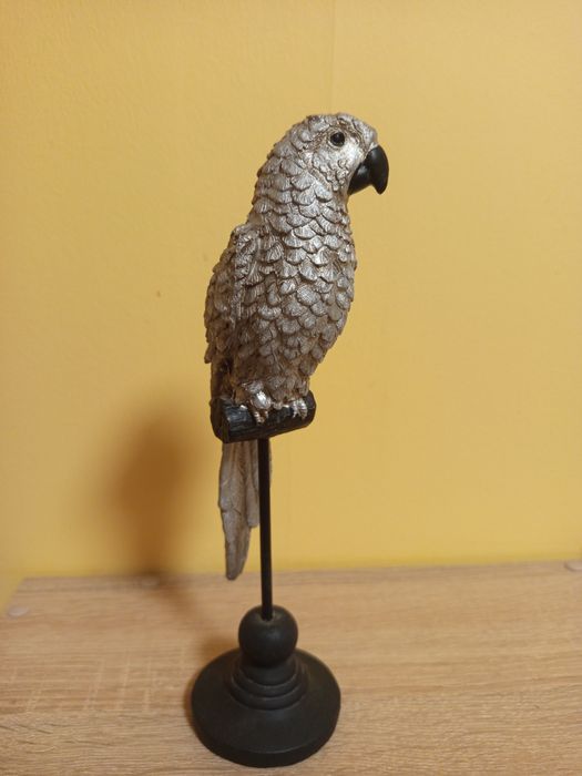 Srebrna papuga na półkę