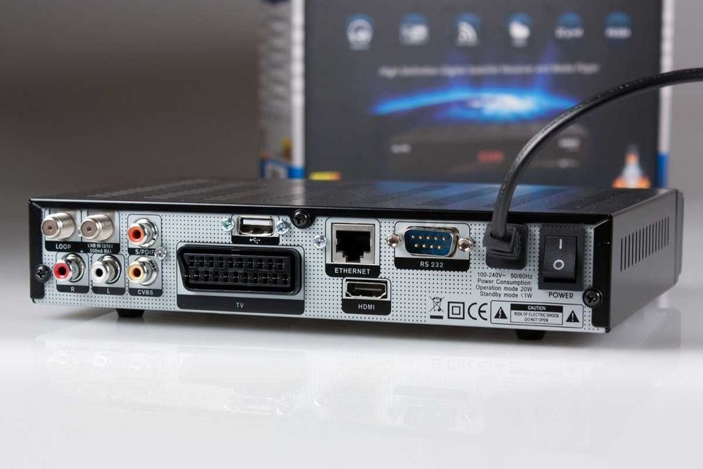 Ресивер тюнер Amiko SHD 8900 Alien (Spark / Enigma 2) + пульт