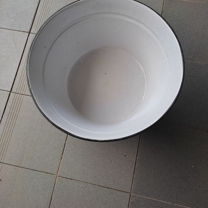 Tacho antigo esmalte tamanho grande