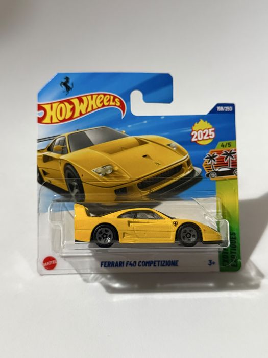 Miniatura Hot Wheels Ferrari F40 COMPETIZIONE