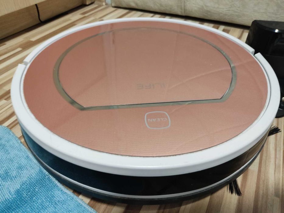 Odkurzacz typu Roomba z funkcją mopowania iLife v7s plus