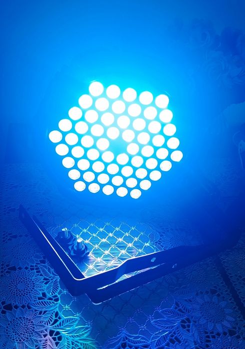 Lampy sceniczne 60 LED 4 sztuki