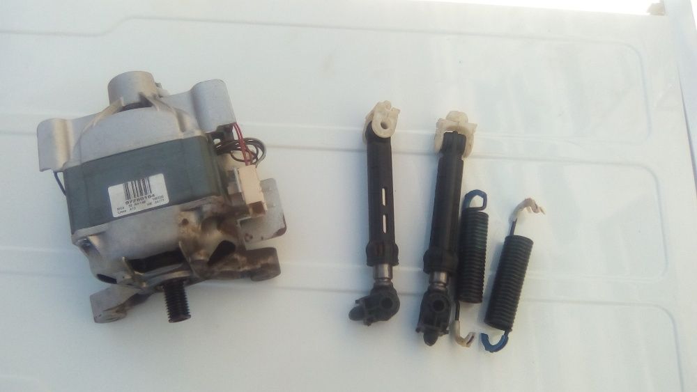 Whirlpool AWO/D 8411 ( Peças )