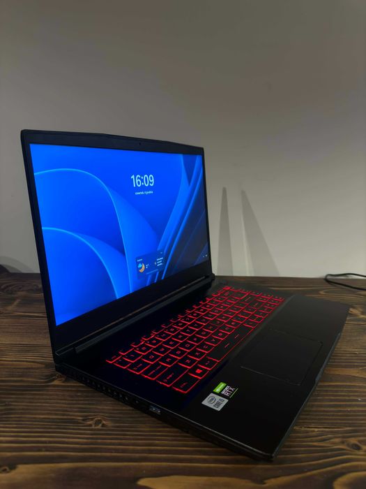 MSI GF63 Thin 10UC / RTX 3050 / 16 GB / i5-10500H / 144 Hz