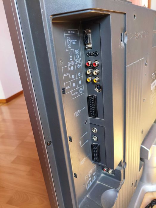 Sprzedam telewizor Sharp Aquos LC-32GA5E 32 cale