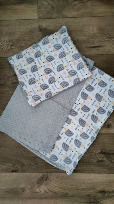 Paka MIX Kocyk do fotelika, buciki, skarpetki, prześcieradło paczka ró