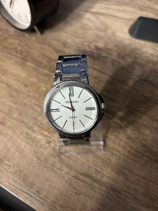 Srebrny zegarek męski