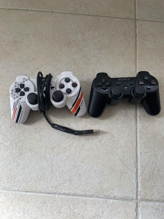 Ps3 super slim bom estado tudo a funcionar