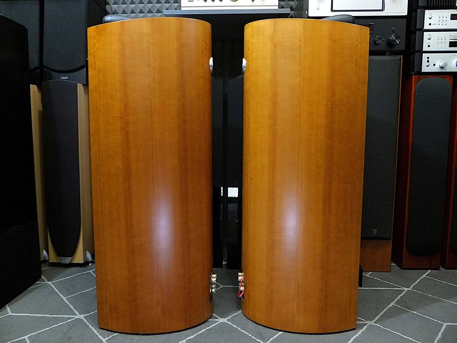 Kolumny głośnikowe Bowers Wilkins B&W NAUTILUS 603