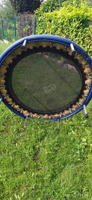 trampolina mała so pokoju i na zewnątrz