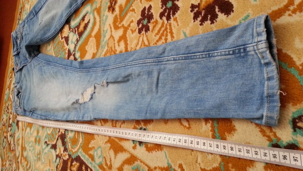 spodnie damskie jeansy Zara i River Island, rozm. XS, kilka modeli