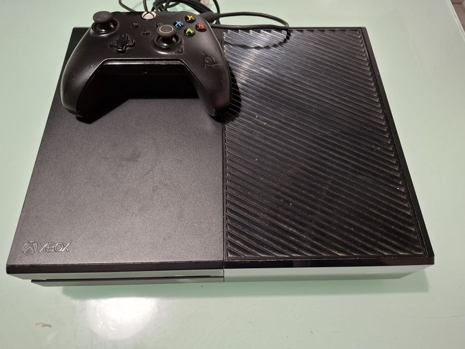 XBOX One 500Gb + 1 jogo