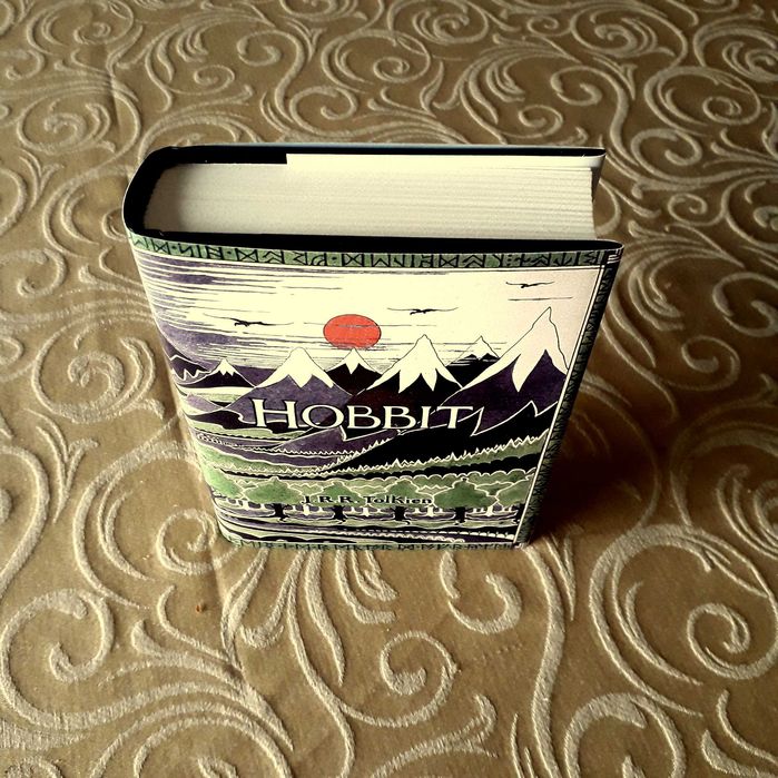J R R Tolkien - The Hobbit - Edição em Turco HB 2017